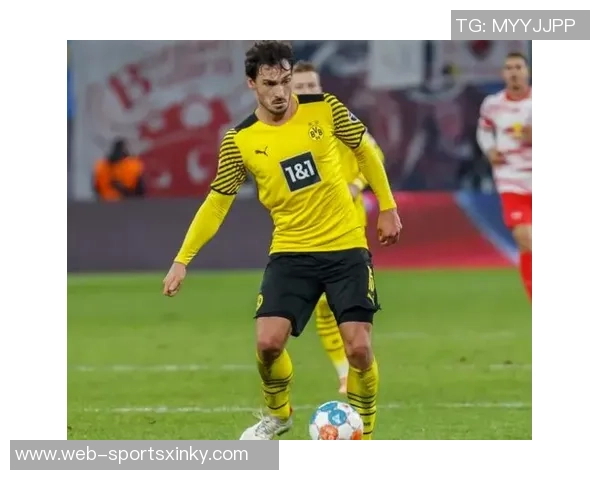 胡梅尔斯水瓶贴新闻揭示心声：20多岁渴望婚姻与家庭生活